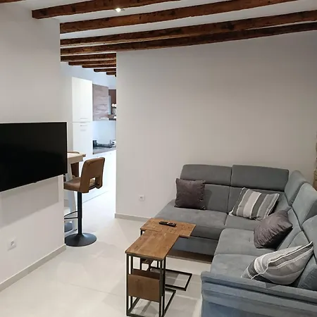 Apartment 4* Ester *