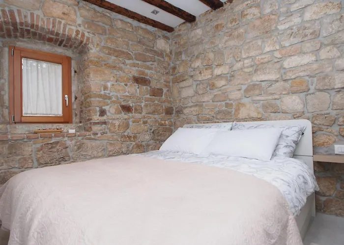 4* Ester Διαμέρισμα *